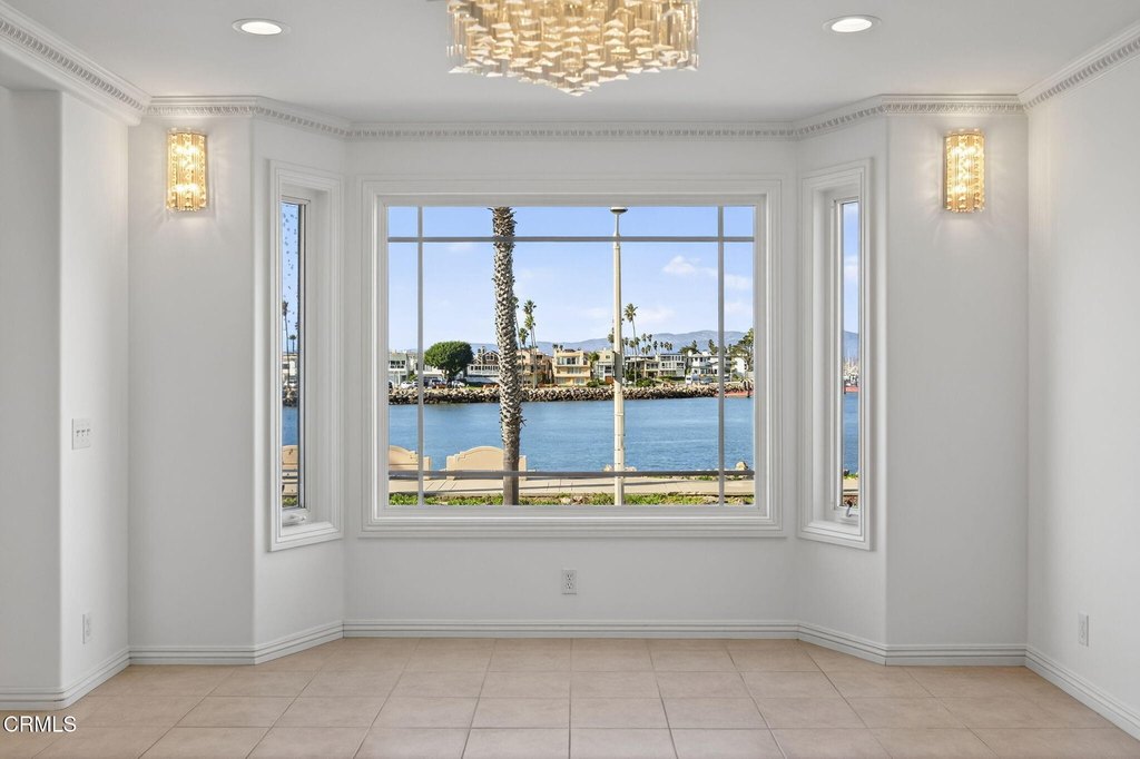 Oxnard, California, 93035, United States, 4 Bedrooms Bedrooms, ,3.5 BathroomsBathrooms,Residential,Forsale,2004312