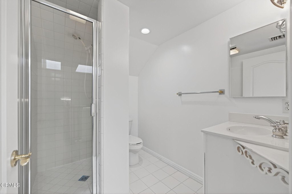 Oxnard, California, 93035, United States, 4 Bedrooms Bedrooms, ,3.5 BathroomsBathrooms,Residential,Forsale,2004312