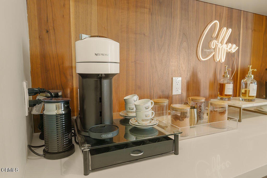 Thousand Oaks, California, 91362, United States, 4 Bedrooms Bedrooms, ,3.5 BathroomsBathrooms,Residential,Forsale,2004525