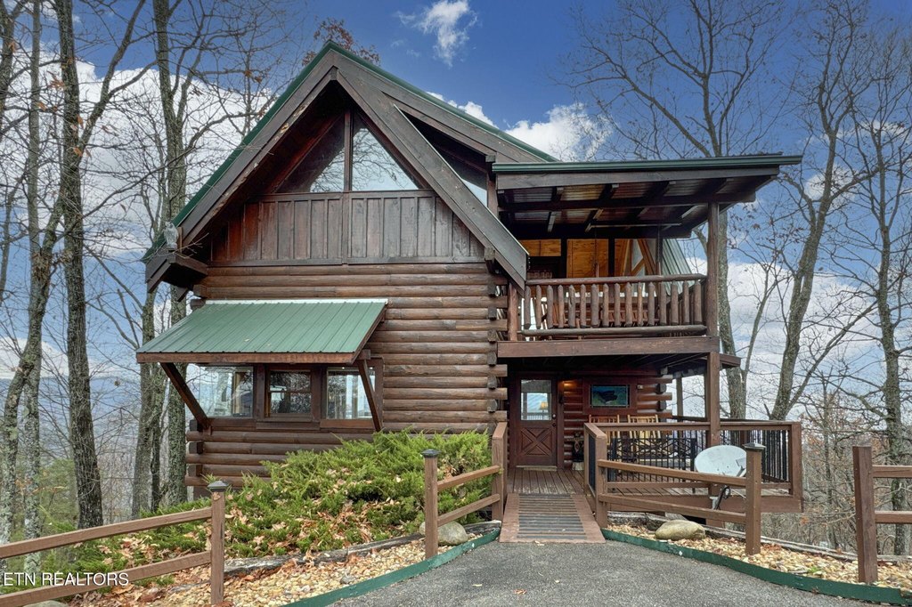 Sevierville, Tennessee, 37862, United States, 1 Bedroom Bedrooms, ,3 BathroomsBathrooms,Residential,Forsale,2012717