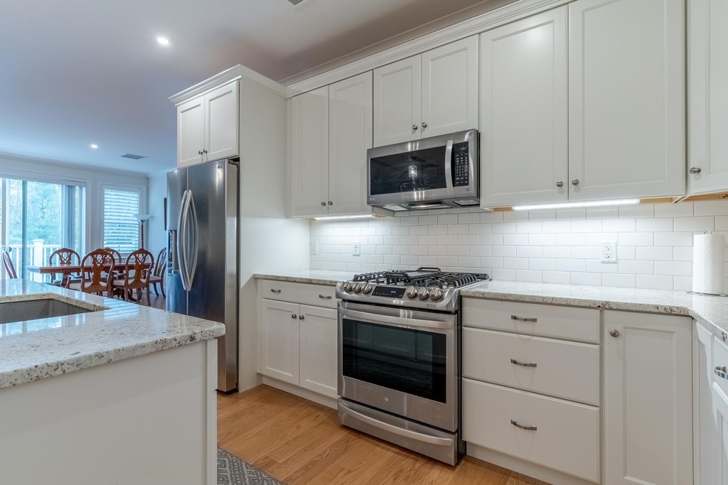 Exeter, New Hampshire, 03833, United States, 2 Bedrooms Bedrooms, ,2 BathroomsBathrooms,Residential,Forsale,2004718