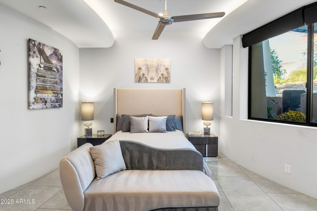 Paradise Valley, Arizona, 85253, United States, 5 Bedrooms Bedrooms, ,6.5 BathroomsBathrooms,Residential,Forsale,2004936