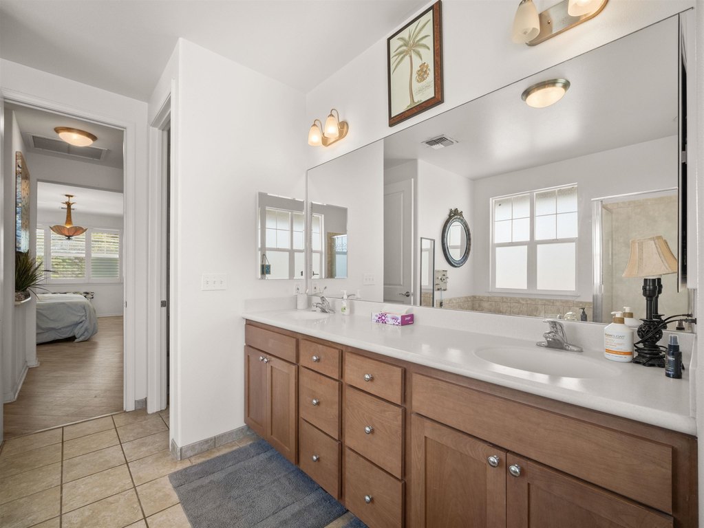 Kahului, Hawaii, 96732, United States, 5 Bedrooms Bedrooms, ,3.5 BathroomsBathrooms,Residential,Forsale,2004555