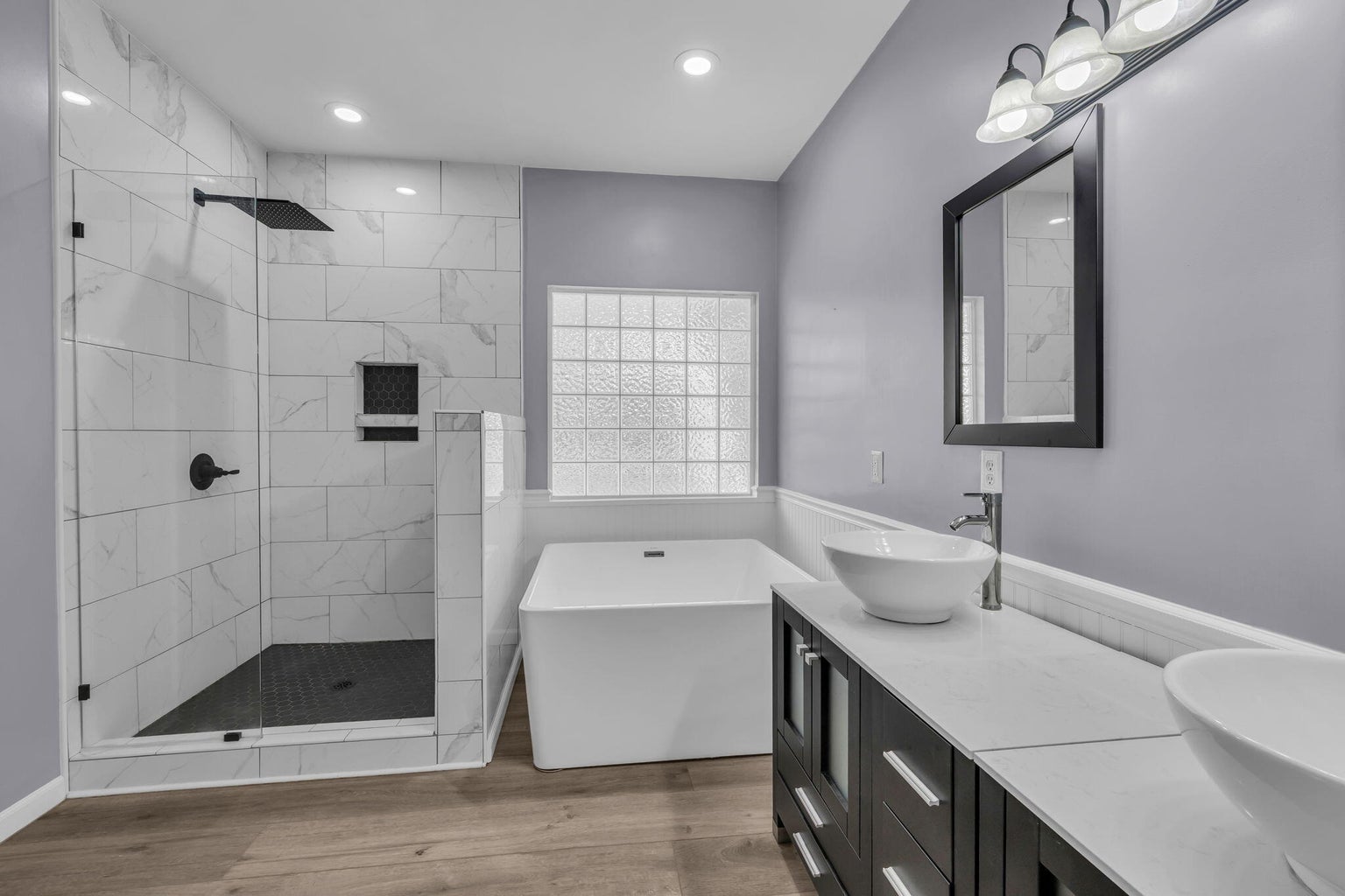 Chattanooga, Tennessee, 37421, United States, 5 Bedrooms Bedrooms, ,2 BathroomsBathrooms,Residential,Forsale,2004667