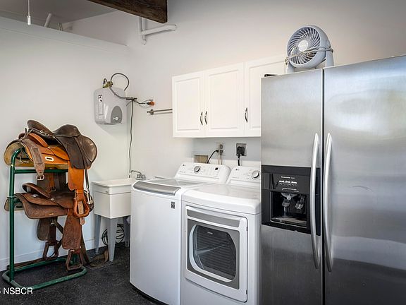 Santa Ynez, California, 93460, United States, ,3.5 BathroomsBathrooms,Residential,Forsale,2004325