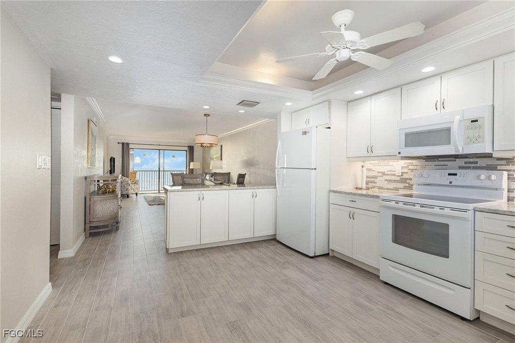 Fort Myers Beach, Florida, 33931, United States, 2 Bedrooms Bedrooms, ,2 BathroomsBathrooms,Residential,Forsale,2004816