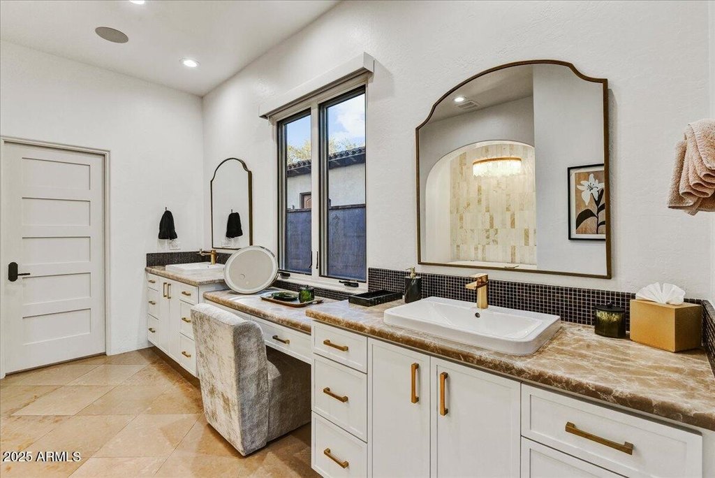 Gold Canyon, Arizona, 85118, United States, 3 Bedrooms Bedrooms, ,3 BathroomsBathrooms,Residential,Forsale,2004918