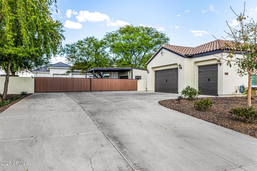 Gilbert, Arizona, 85296, United States, 4 Bedrooms Bedrooms, ,4.5 BathroomsBathrooms,Residential,Forsale,2004937