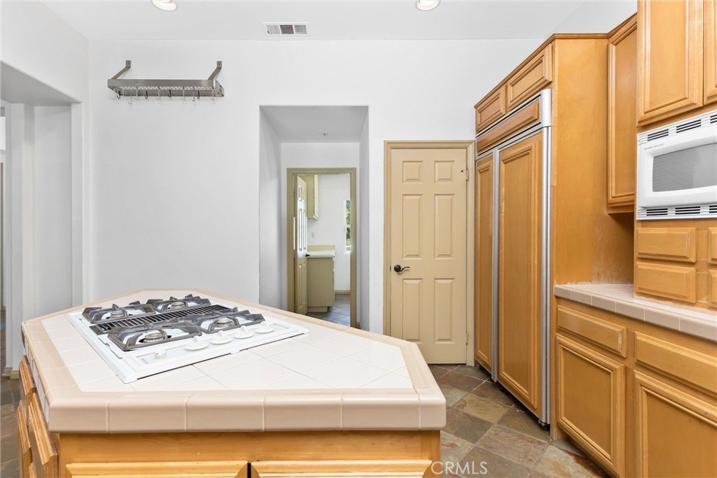 Redlands, California, 92373, United States, 4 Bedrooms Bedrooms, ,3.5 BathroomsBathrooms,Residential,Forsale,2007698