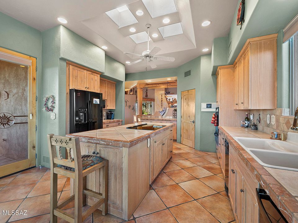 Tucson, Arizona, 85718, United States, 4 Bedrooms Bedrooms, ,4 BathroomsBathrooms,Residential,Forsale,2004425