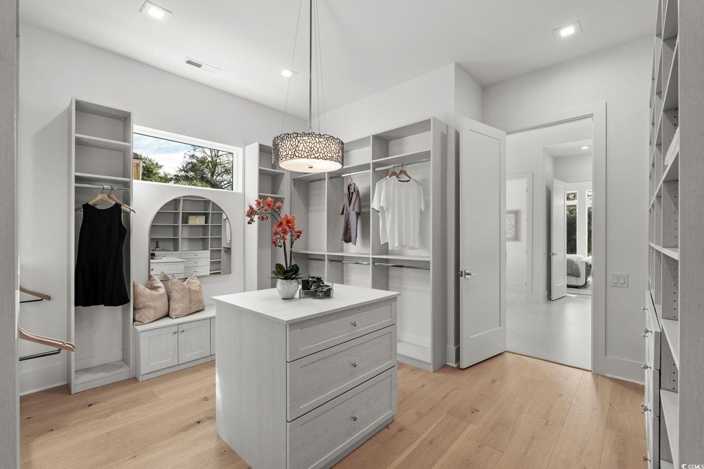 Myrtle Beach, South Carolina, 29579, United States, 4 Bedrooms Bedrooms, ,4.5 BathroomsBathrooms,Residential,Forsale,2008932