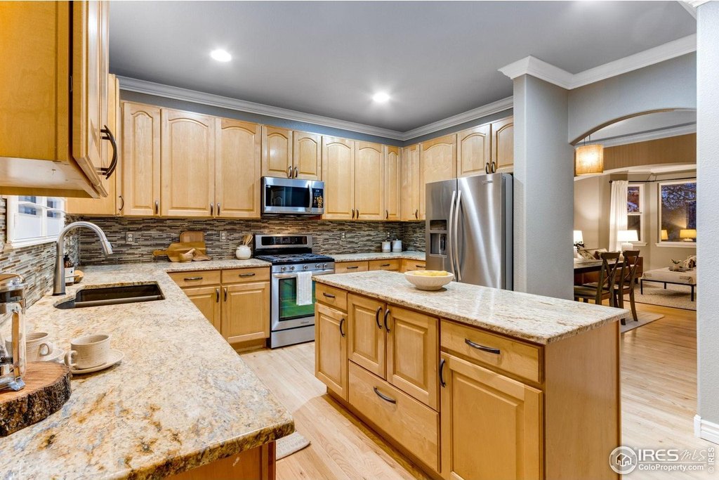 Windsor, Colorado, 80528, United States, 5 Bedrooms Bedrooms, ,3.5 BathroomsBathrooms,Residential,Forsale,2009202