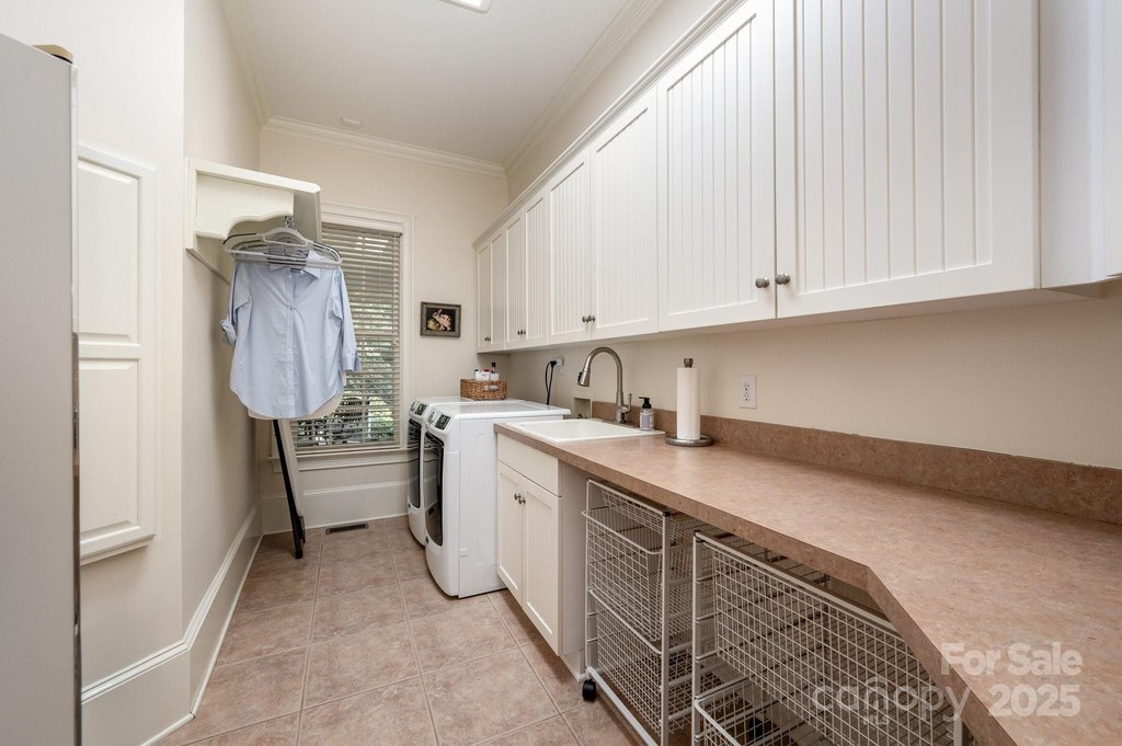 Iron Station, North Carolina, 28080, United States, 5 Bedrooms Bedrooms, ,4.5 BathroomsBathrooms,Residential,Forsale,2007723