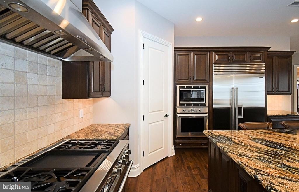 NEWTOWN, Pennsylvania, 18940, United States, 6 Bedrooms Bedrooms, ,5.5 BathroomsBathrooms,Residential,Forsale,2004533