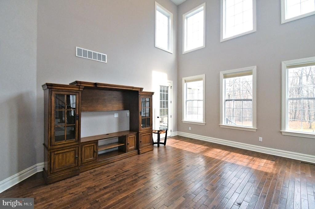 NEWTOWN, Pennsylvania, 18940, United States, 6 Bedrooms Bedrooms, ,5.5 BathroomsBathrooms,Residential,Forsale,2004533