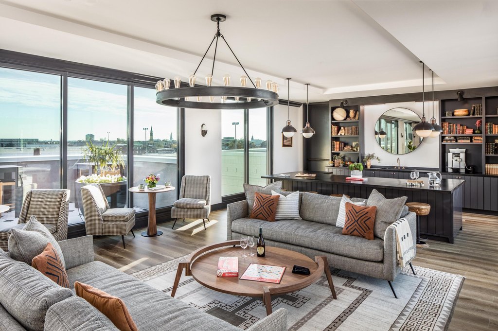 Charleston, South Carolina, 29401, United States, 2 Bedrooms Bedrooms, ,2 BathroomsBathrooms,Residential,Forsale,2007728