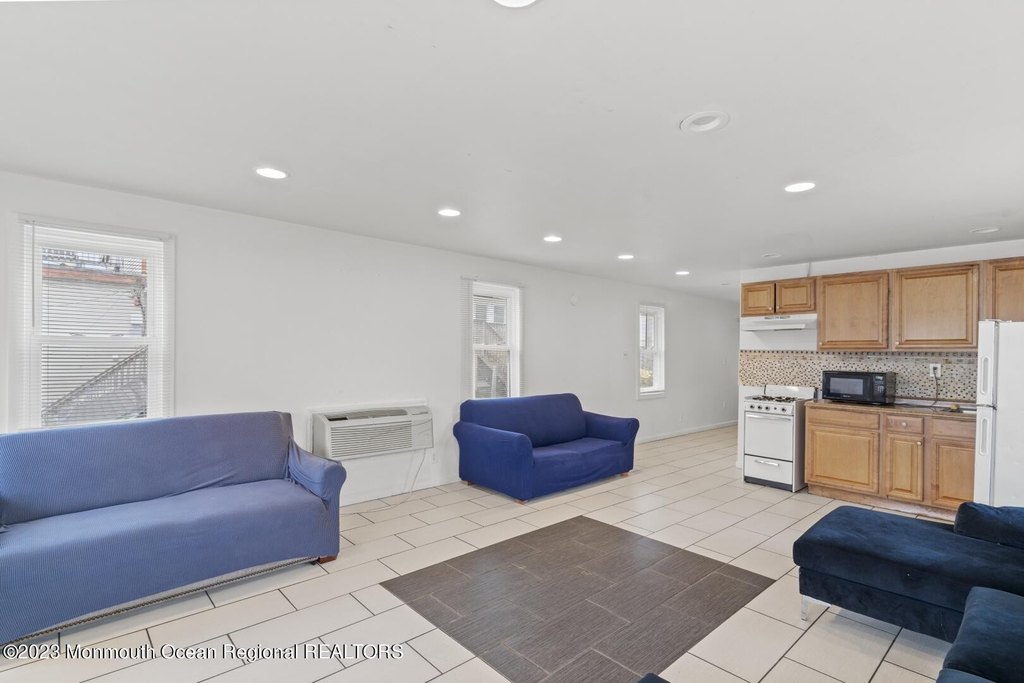 Seaside Heights, New Jersey, 08751, United States, 6 Bedrooms Bedrooms, ,3.5 BathroomsBathrooms,Residential,Forsale,2004848