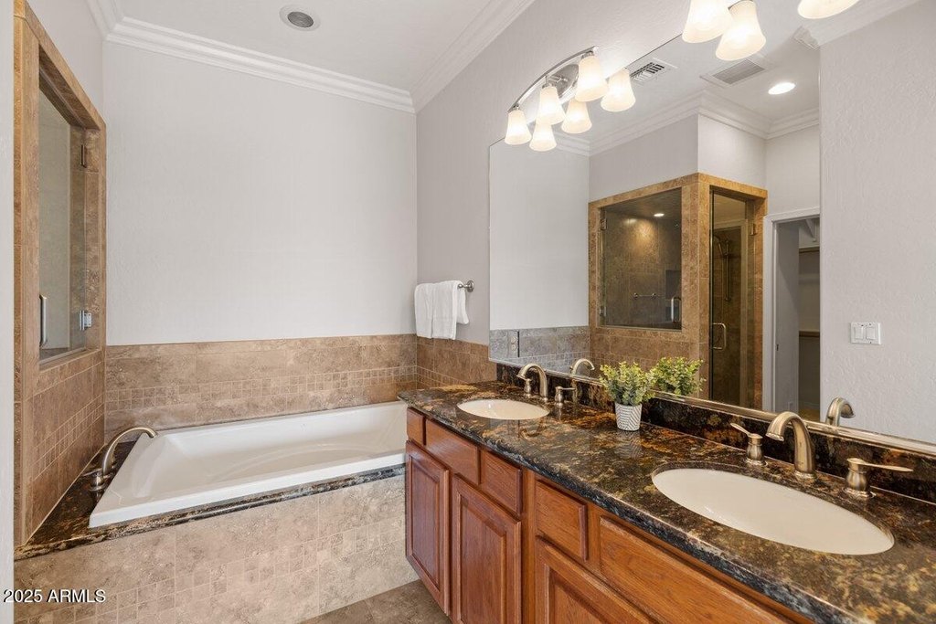 Scottsdale, Arizona, 85260, United States, 3 Bedrooms Bedrooms, ,2 BathroomsBathrooms,Residential,Forsale,2004921