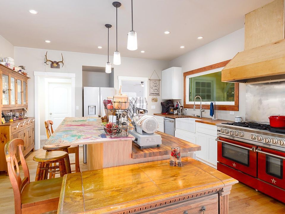 Penngrove, California, 94951, United States, 4 Bedrooms Bedrooms, ,1 BathroomBathrooms,Residential,Forsale,2004746