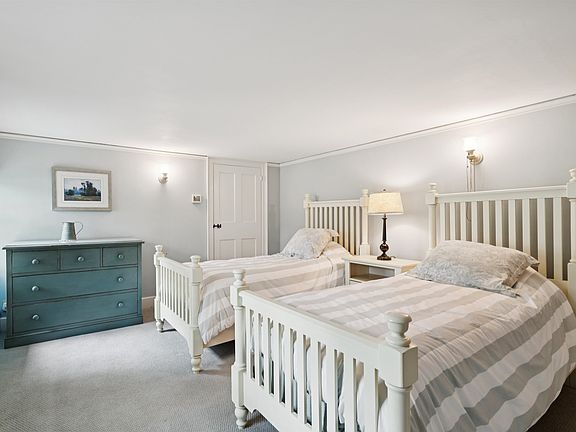 Orford, New Hampshire, 03777, United States, 6 Bedrooms Bedrooms, ,4 BathroomsBathrooms,Residential,Forsale,2004855