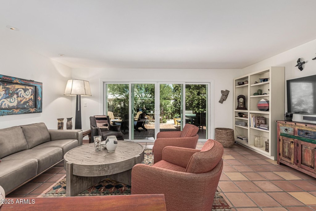 Scottsdale, Arizona, 85251, United States, 3 Bedrooms Bedrooms, ,3 BathroomsBathrooms,Residential,Forsale,2009188