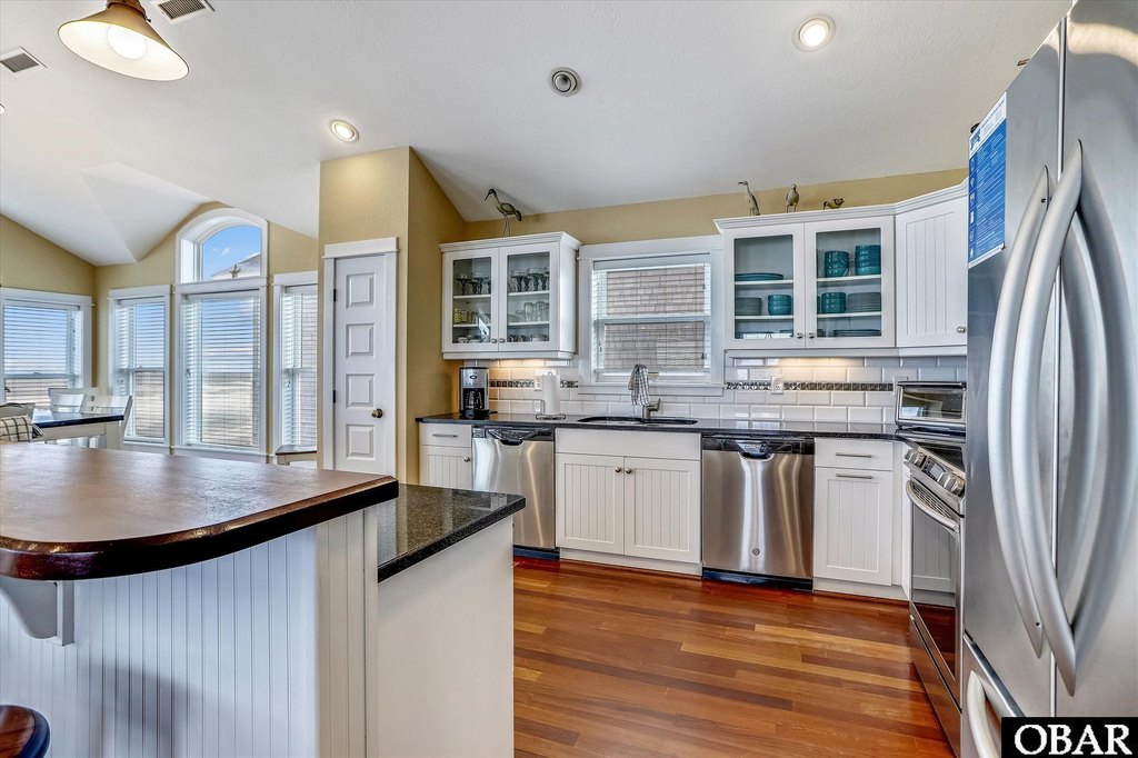 Duck, North Carolina, 27949, United States, 5 Bedrooms Bedrooms, ,5.5 BathroomsBathrooms,Residential,Forsale,2010256