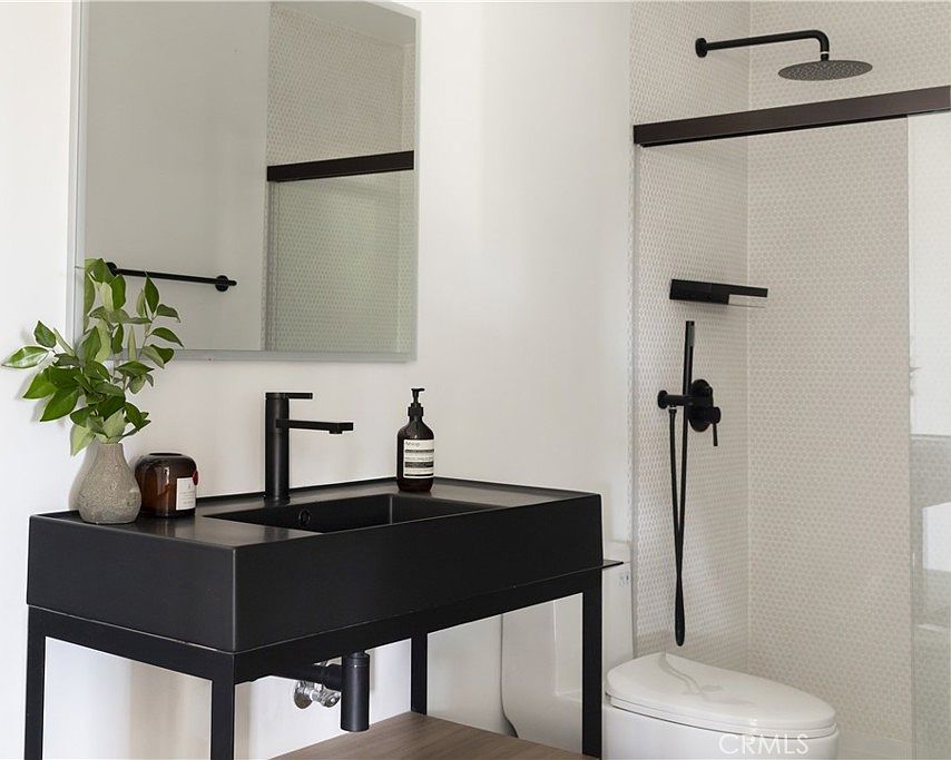 Lake Arrowhead, California, 92352, United States, 3 Bedrooms Bedrooms, ,3 BathroomsBathrooms,Residential,Forsale,2004866