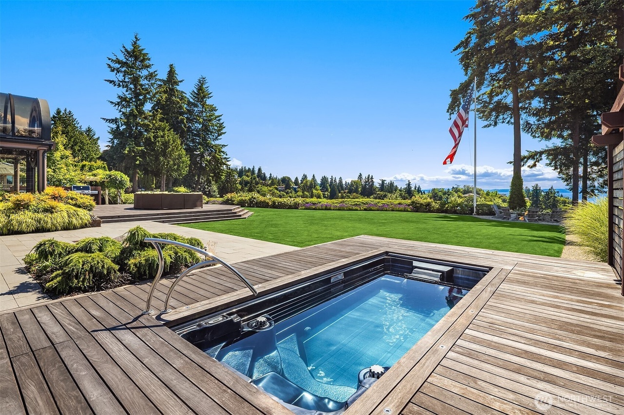 Mukilteo, Washington, 98275, United States, 4 Bedrooms Bedrooms, ,4 BathroomsBathrooms,Residential,Forsale,2009203