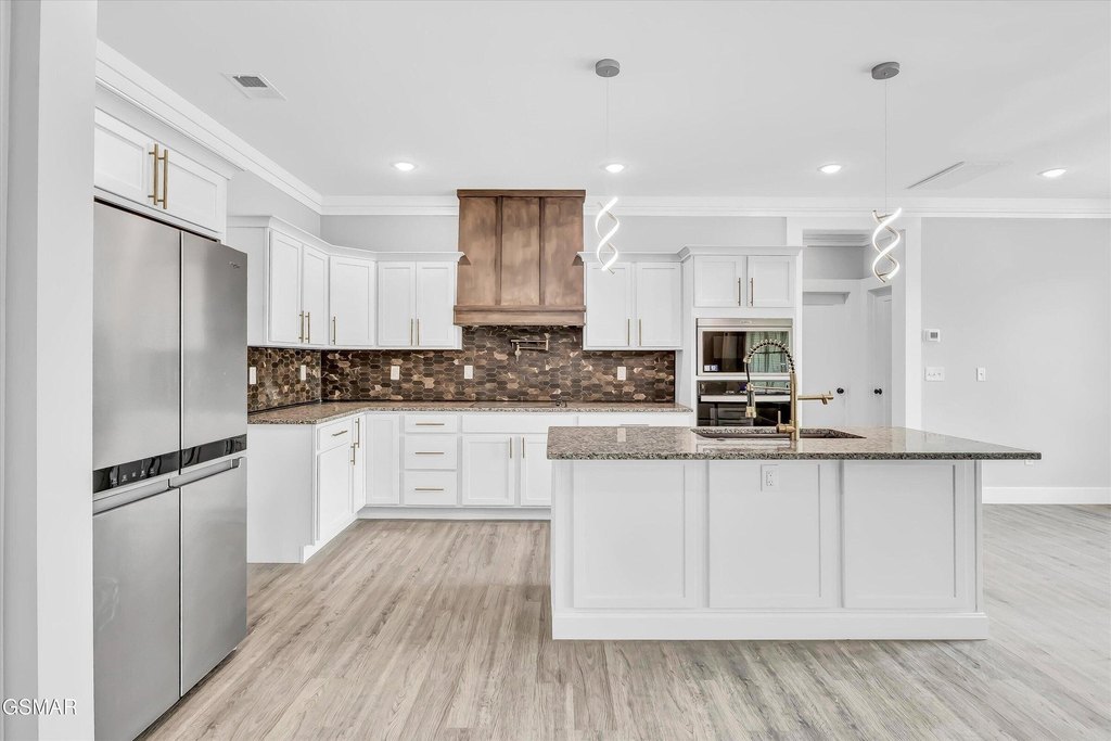 Sevierville, Tennessee, 37876, United States, 4 Bedrooms Bedrooms, ,3.5 BathroomsBathrooms,Residential,Forsale,2012692