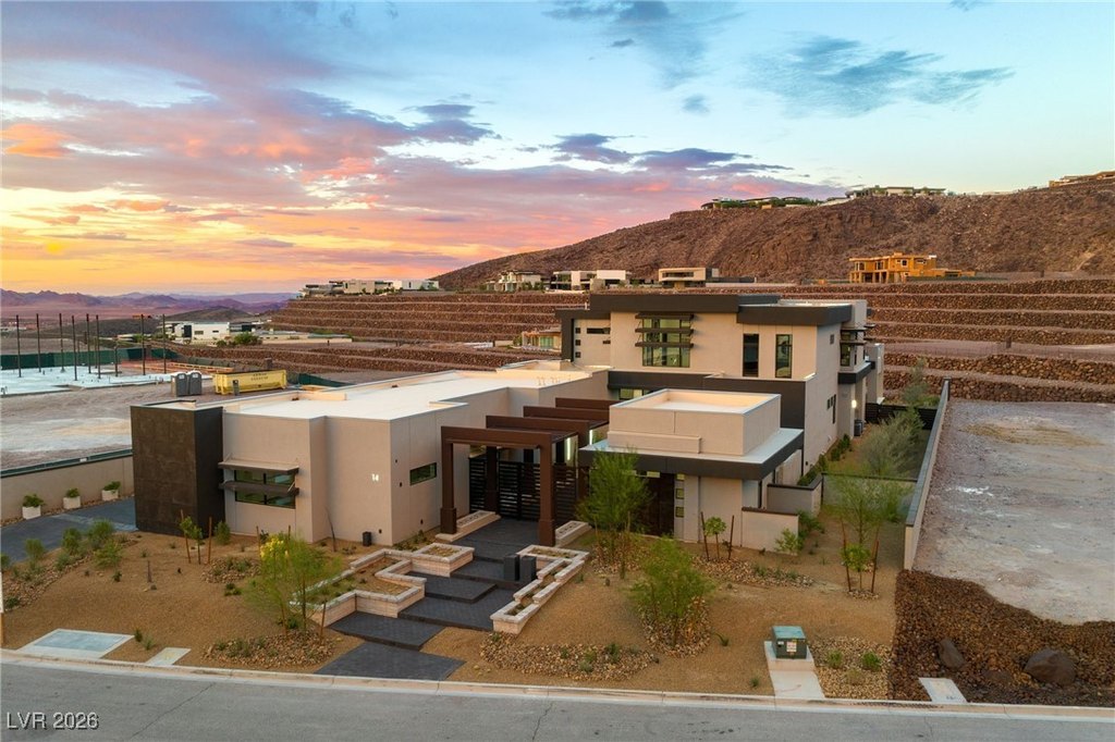 Henderson, Nevada, 89012, United States, 5 Bedrooms Bedrooms, ,5.5 BathroomsBathrooms,Residential,Forsale,2011990