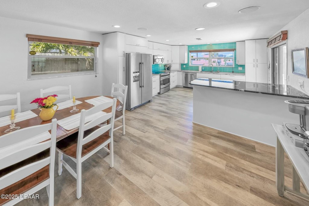 Ponce Inlet, Florida, 32127, United States, 3 Bedrooms Bedrooms, ,2 BathroomsBathrooms,Residential,Forsale,2002687