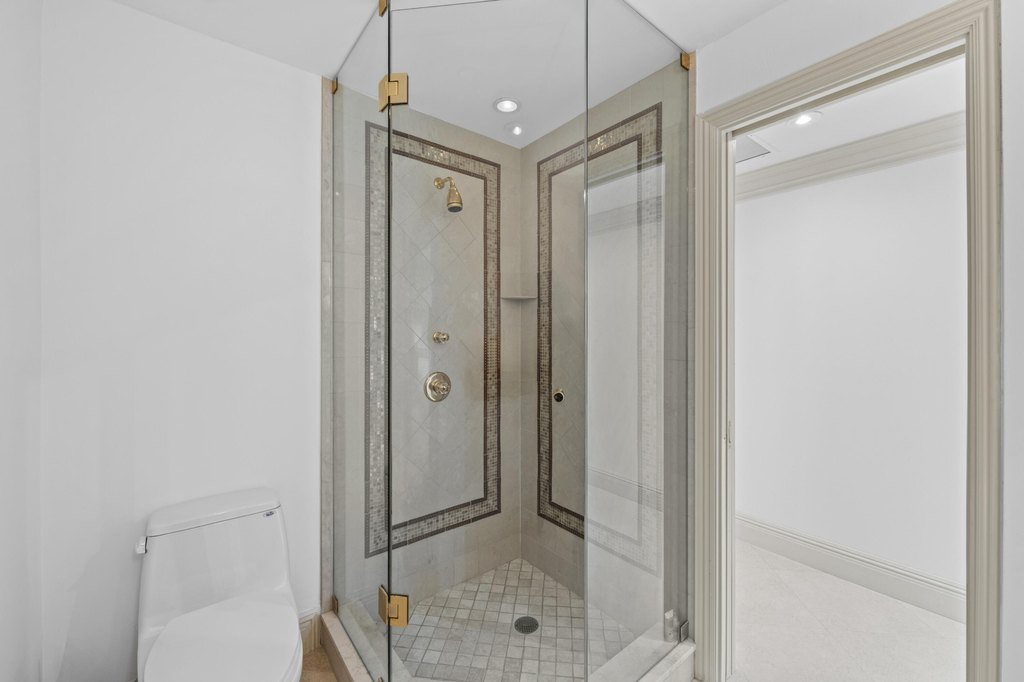 Highland Beach, Florida, 33487, United States, 3 Bedrooms Bedrooms, ,3 BathroomsBathrooms,Residential,Forsale,2010671