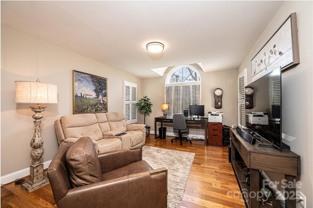 Hickory, North Carolina, 28601, United States, 3 Bedrooms Bedrooms, ,2 BathroomsBathrooms,Residential,Forsale,2014455