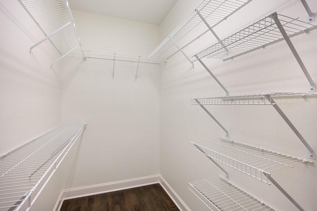 Chattanooga, Tennessee, 37405, United States, 4 Bedrooms Bedrooms, ,3.5 BathroomsBathrooms,Residential,Forsale,2009603