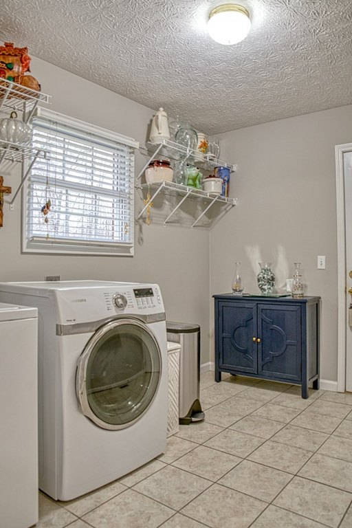 Cookeville, Tennessee, 38506, United States, 3 Bedrooms Bedrooms, ,2 BathroomsBathrooms,Residential,Forsale,2010951