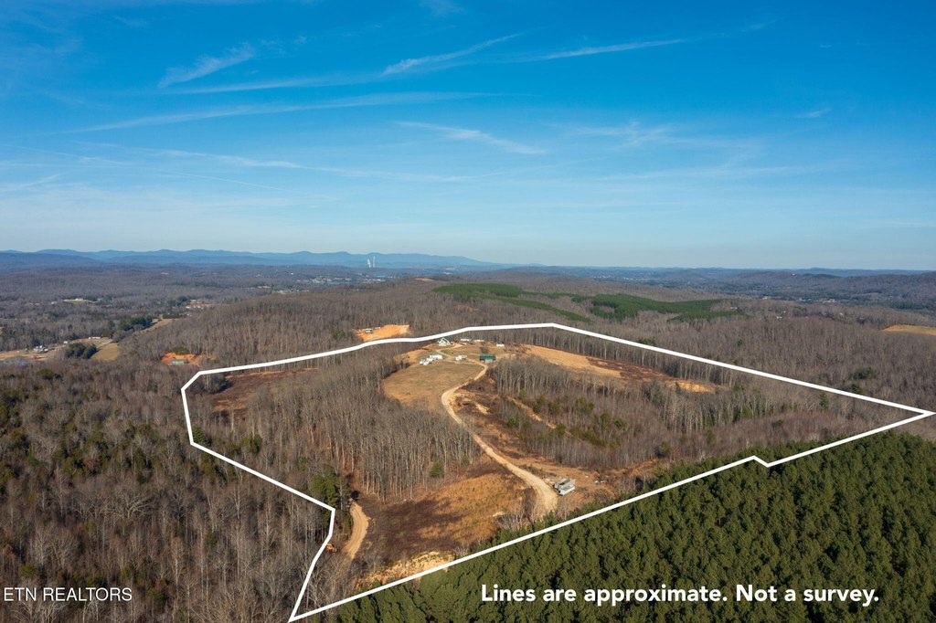 Kingston, Tennessee, 37763, United States, 5 Bedrooms Bedrooms, ,4 BathroomsBathrooms,Residential,Forsale,2012718