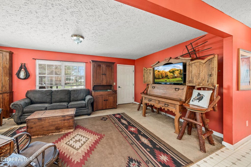 Spencer, Tennessee, 38585, United States, 2 Bedrooms Bedrooms, ,1 BathroomBathrooms,Residential,Forsale,1907863