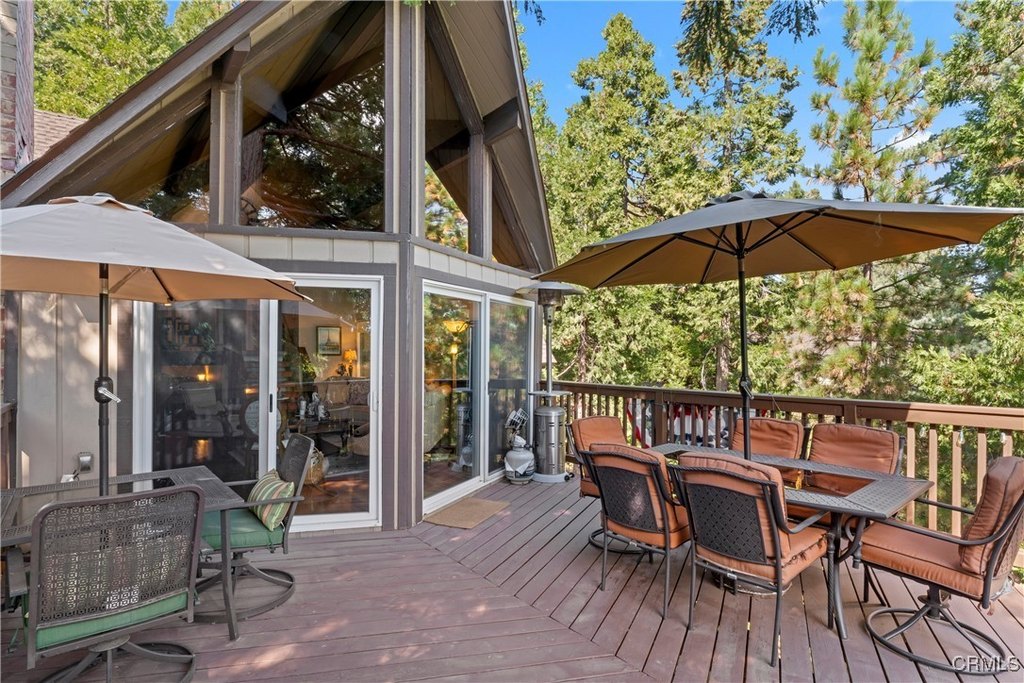 Lake Arrowhead, California, 92352, United States, 4 Bedrooms Bedrooms, ,5 BathroomsBathrooms,Residential,Forsale,1968450