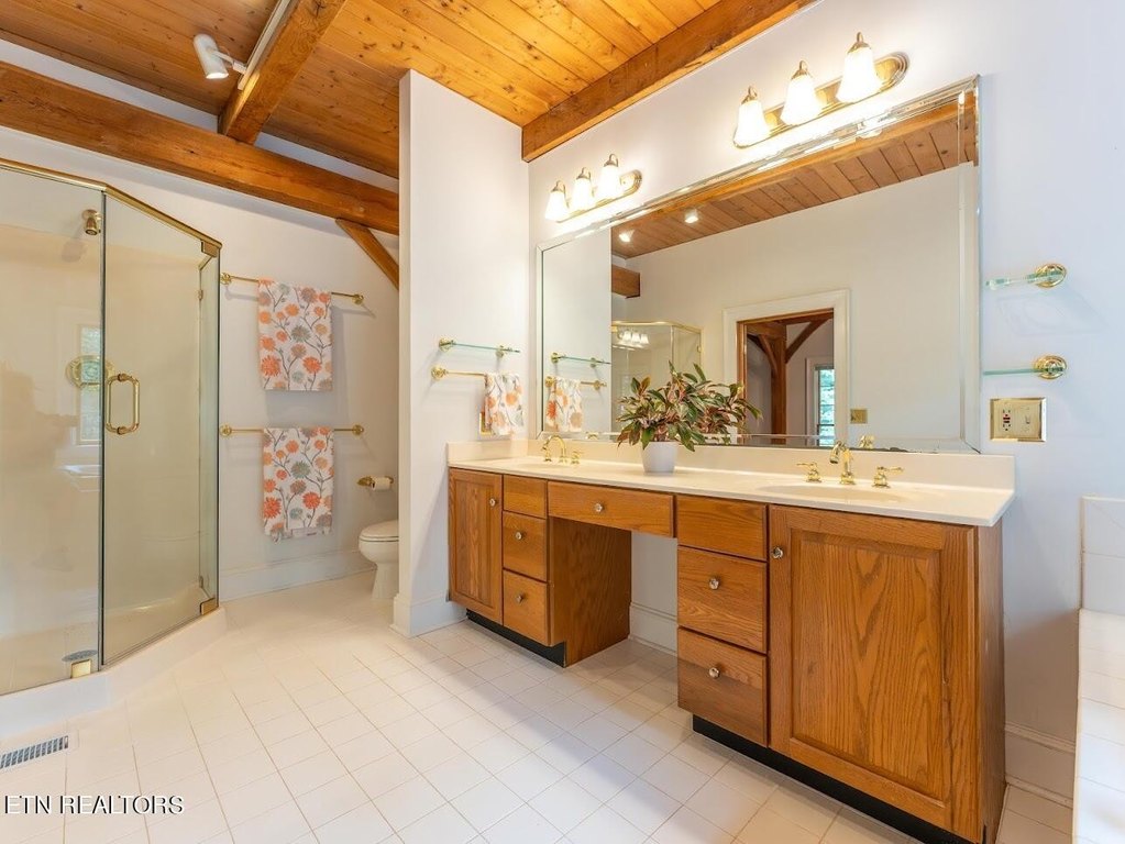 Crossville, Tennessee, 38555, United States, 3 Bedrooms Bedrooms, ,3.5 BathroomsBathrooms,Residential,Forsale,1995006