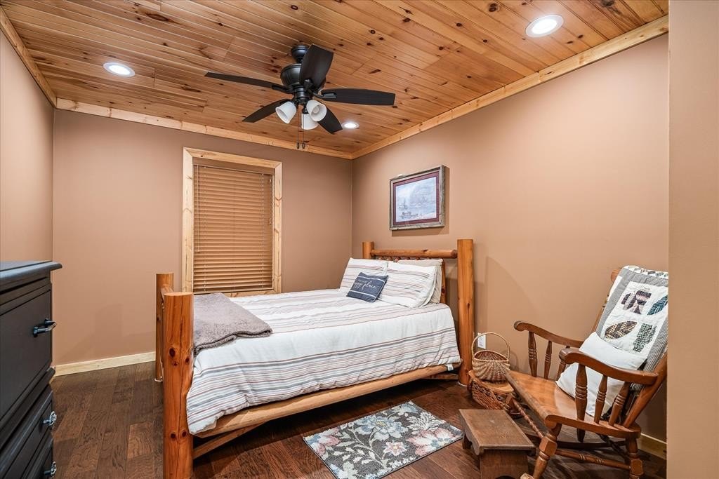 Celina, Tennessee, 38551, United States, 4 Bedrooms Bedrooms, ,2.5 BathroomsBathrooms,Residential,Forsale,1886012