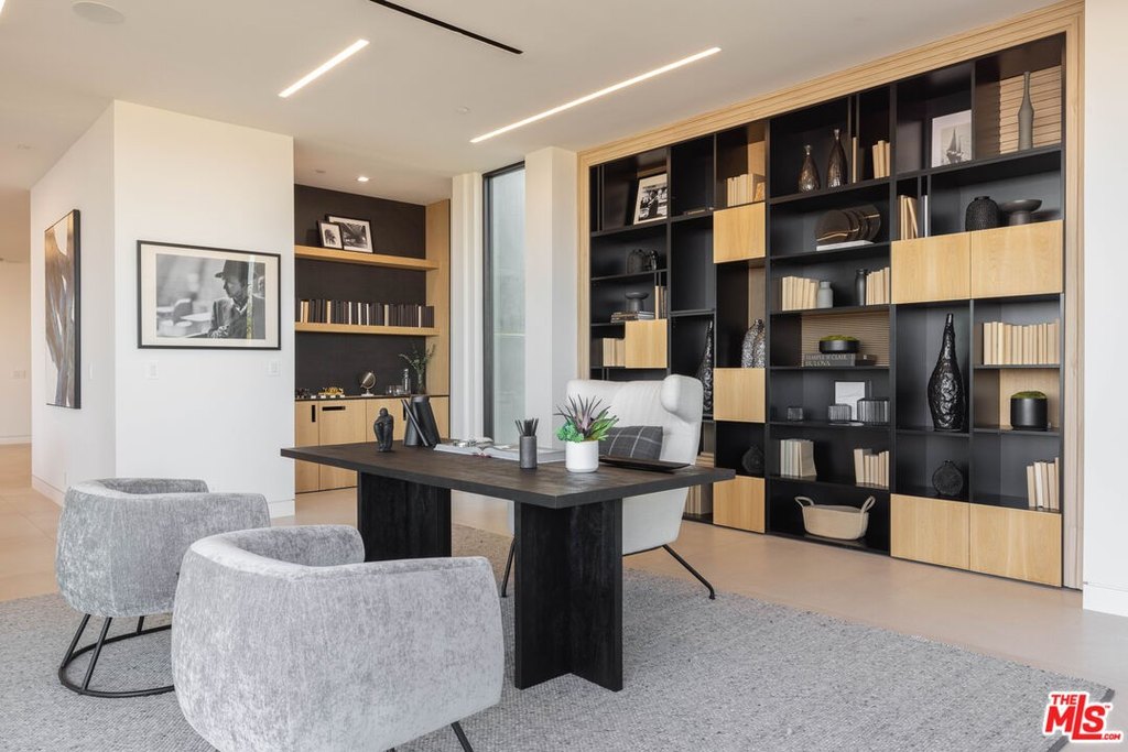 Malibu, California, 90265, United States, 5 Bedrooms Bedrooms, ,7.5 BathroomsBathrooms,Residential,Forsale,2001428