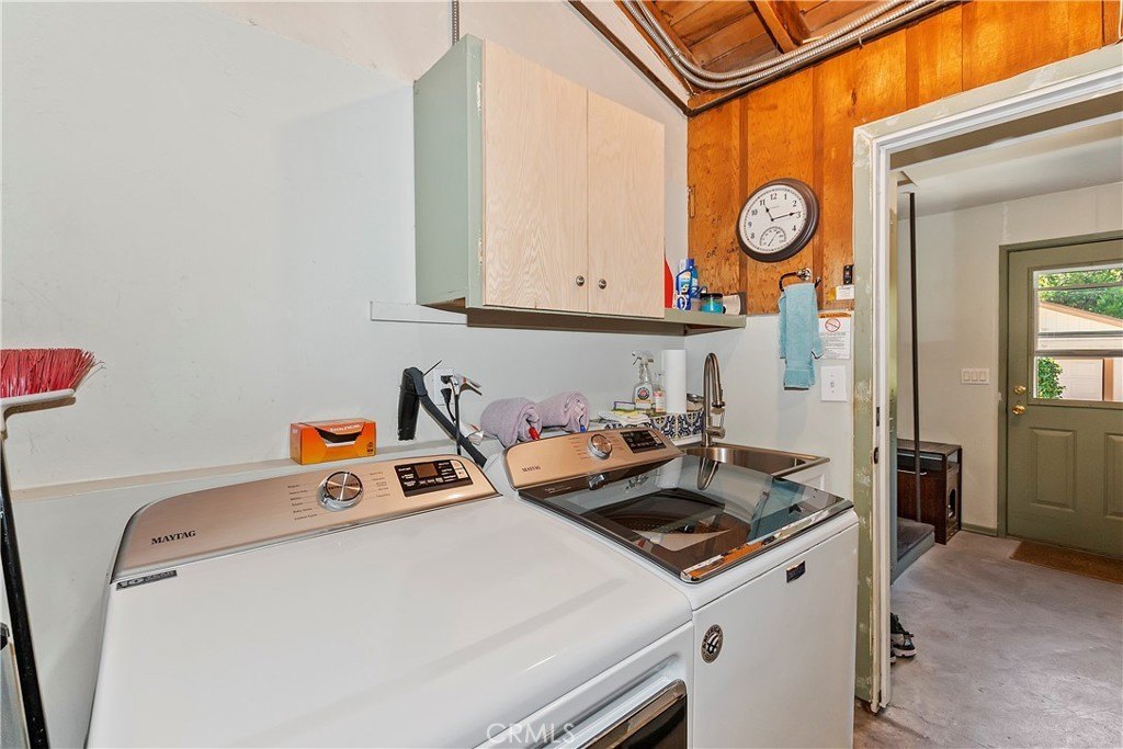 Crestline, California, 92325, United States, 3 Bedrooms Bedrooms, ,2 BathroomsBathrooms,Residential,Forsale,2013198