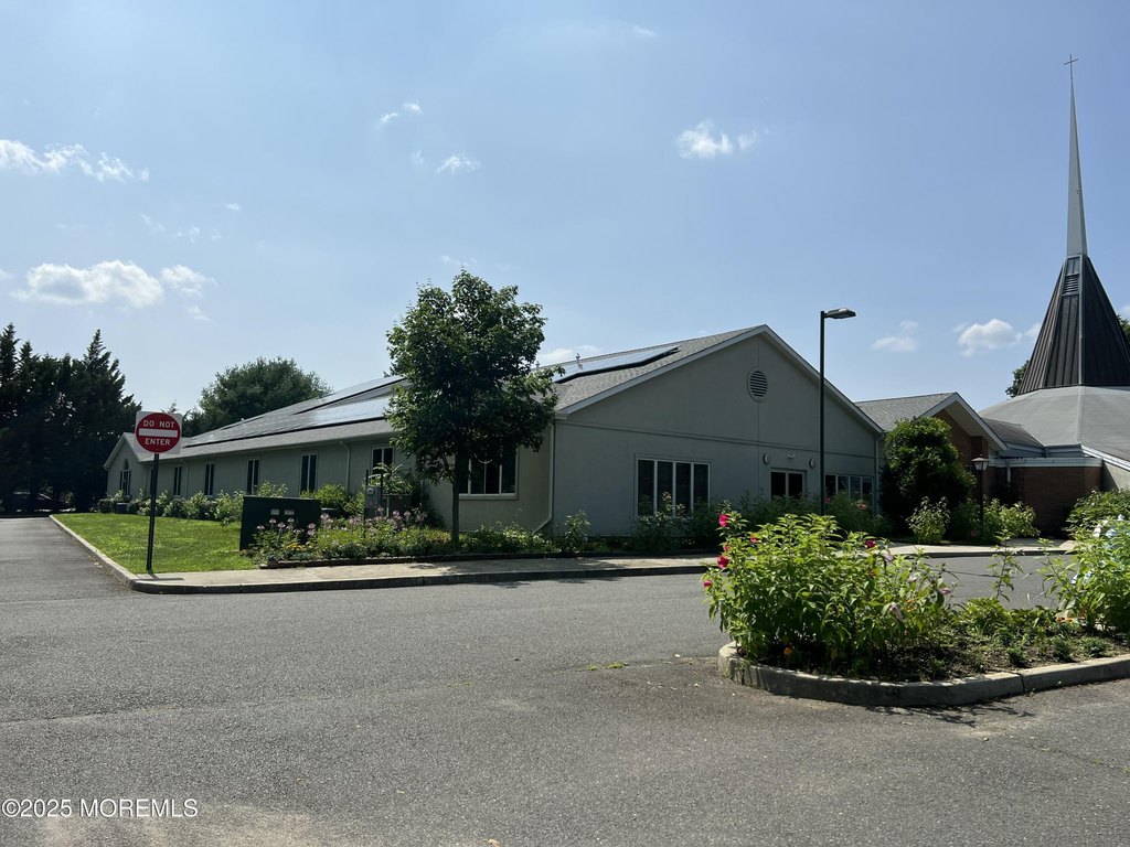 Eatontown, New Jersey, 07724, United States, ,Residential,Forsale,1984559