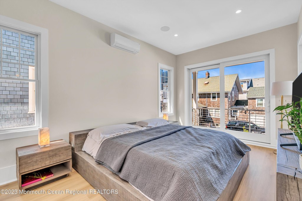 Seaside Park, New Jersey, 08752, United States, 7 Bedrooms Bedrooms, ,7 BathroomsBathrooms,Residential,Forsale,1922405