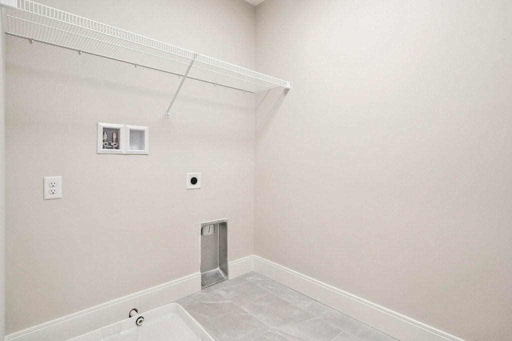 Portsmouth, New Hampshire, 03801, United States, 4 Bedrooms Bedrooms, ,2.5 BathroomsBathrooms,Residential,Forsale,2002371