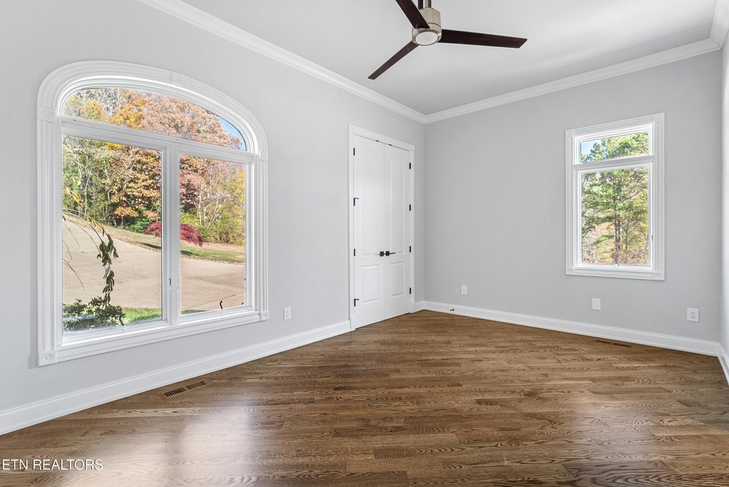 Friendsville, Tennessee, 37737, United States, 3 Bedrooms Bedrooms, ,5.5 BathroomsBathrooms,Residential,Forsale,1893721