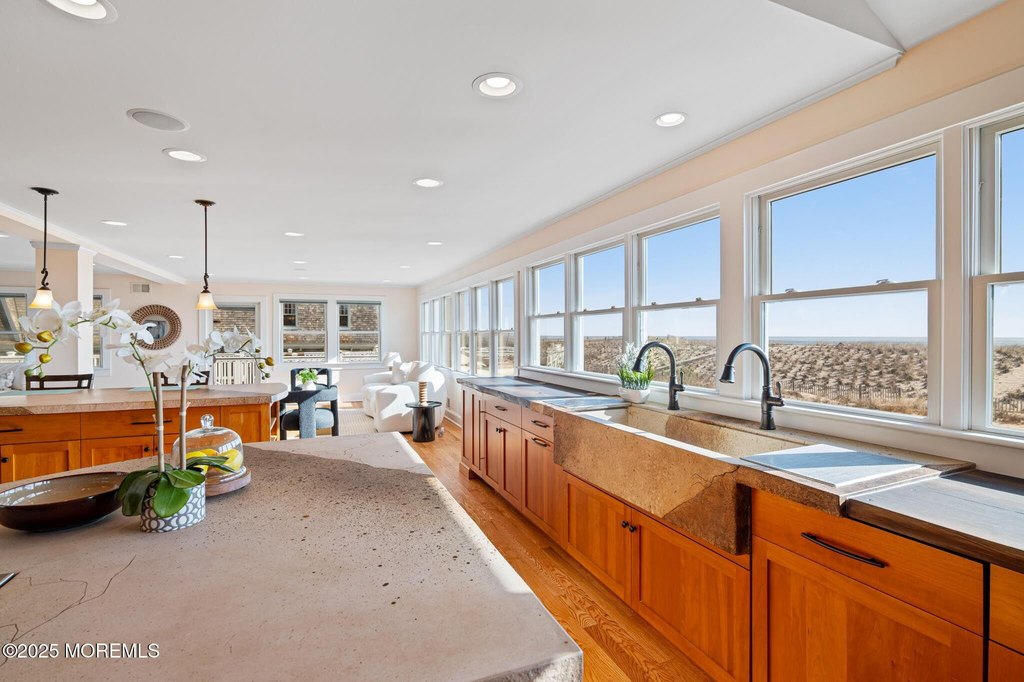 Bay Head, New Jersey, 08742, United States, 8 Bedrooms Bedrooms, ,6 BathroomsBathrooms,Residential,Forsale,1884429