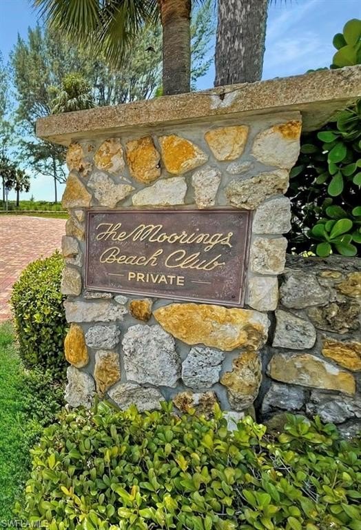 NAPLES, Florida, 34102, United States, 4 Bedrooms Bedrooms, ,4.5 BathroomsBathrooms,Residential,Forsale,2011527