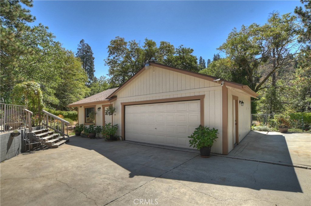 Crestline, California, 92325, United States, 3 Bedrooms Bedrooms, ,2 BathroomsBathrooms,Residential,Forsale,2013198