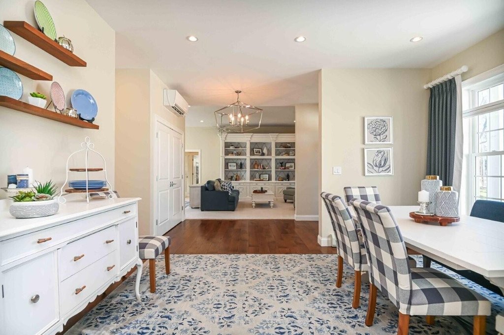 Ogunquit, Maine, 03907, United States, 4 Bedrooms Bedrooms, ,3 BathroomsBathrooms,Residential,Forsale,1894028